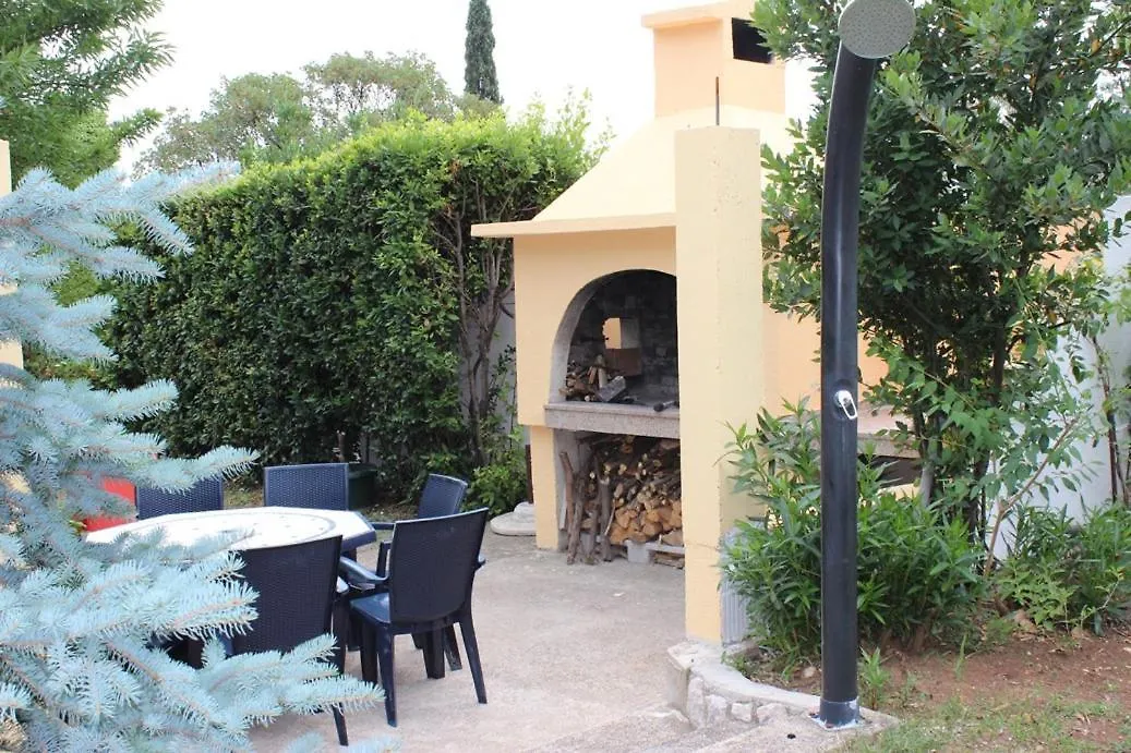 Blaz 1 - Apartment With Sea View, 150 M From The Beach Novi Vinodolski